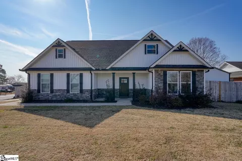 50 Old Salem Rd, Moore, SC 29369