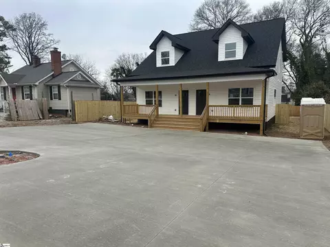 6 W Wilburn Ave, Greenville, SC 29611