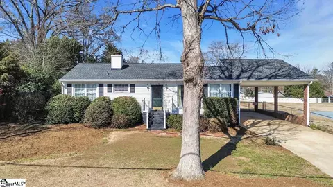 103 Morgan Cir, Simpsonville, SC 29681