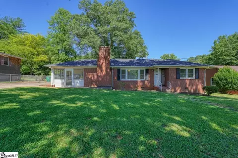 1102 Elmore St, Gaffney, SC 29340