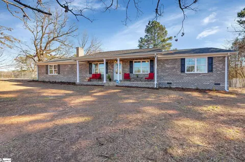 3613 Indian Mound Rd, Laurens, SC 29360
