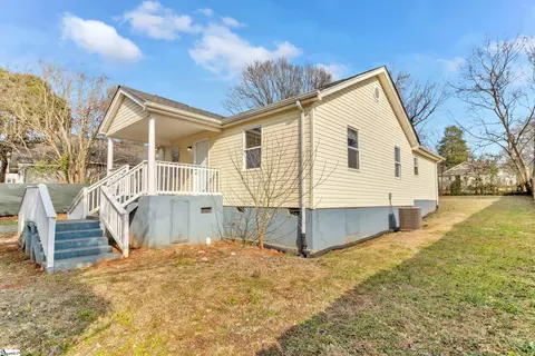 206 Bailey St, Greenville, SC 29609