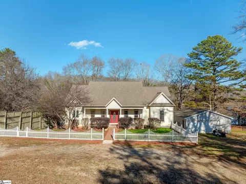 285 Seneca Springs Landing Rd, Seneca, SC 29678