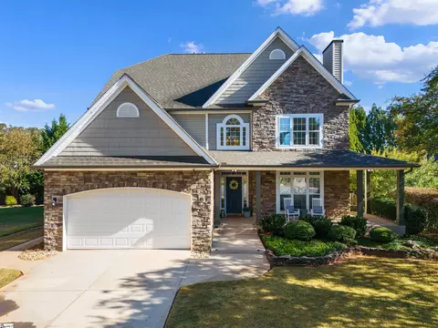 11 Garden Corners Ct, Simpsonville, SC 29681