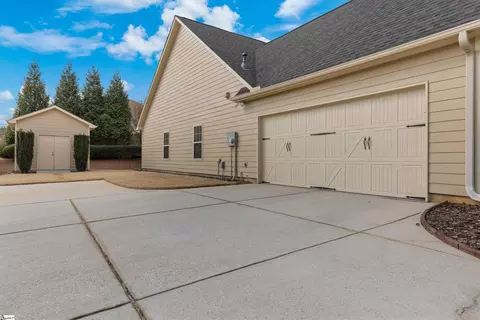 Exterior - 271 Silver Hawk Dr, Duncan, SC 29334 photo 2 of 6
