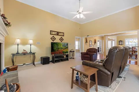 Living - 271 Silver Hawk Dr, Duncan, SC 29334 photo 1 of 1