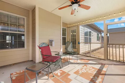 Exterior - 271 Silver Hawk Dr, Duncan, SC 29334 photo 5 of 6