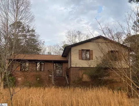 317 Pettigrew Rd, Starr, SC 29684