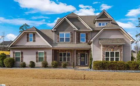 23 Knotty Pine Ct, Fountain Inn, SC 29644