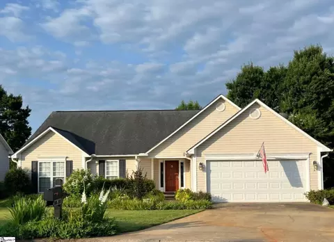 5 Whirlaway Ct, Greenville, SC 29615