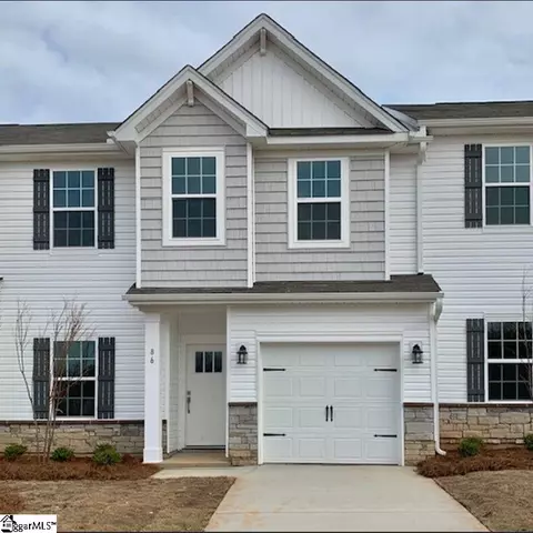 86 Fernhill Ln, Fountain Inn, SC 29644