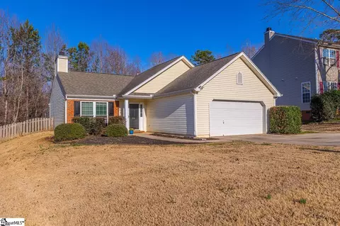 218 Bonnie Woods Dr, Greenville, SC 29605