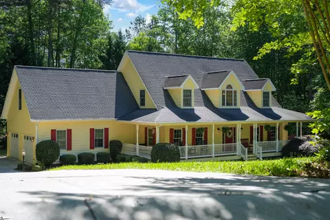 203 Wild Oak Ct, Seneca, SC 29672