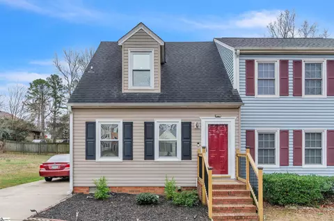 6 Sweetbriar Ln, Spartanburg, SC 29301