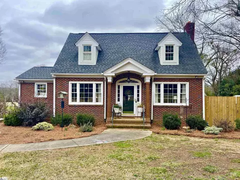 11108 N 56 Hwy, Clinton, SC 29325
