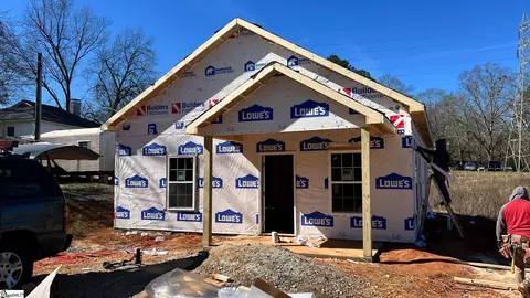 231 Rouda St, Seneca, SC 29678