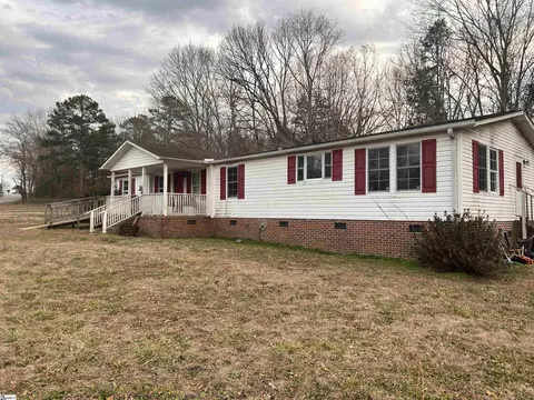 1550 Crawford Rd, Gray Court, SC 29645