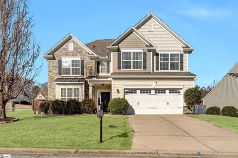 201 Bells Creek Dr, Simpsonville, SC 29681