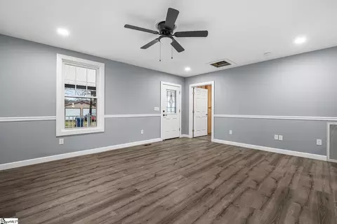 Living - 18 Conner St, Pelzer, SC 29669 photo 3 of 4