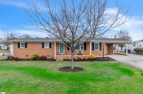 111 E Fernwood Rd, Simpsonville, SC 29681