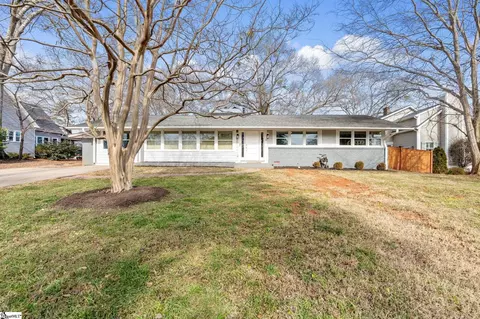 6 Grey St, Greenville, SC 29605