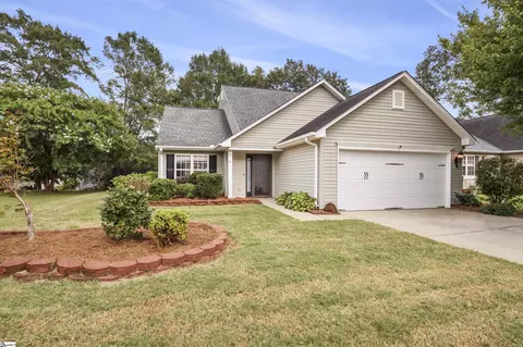 5 Oxbow Ct, Simpsonville, SC 29680