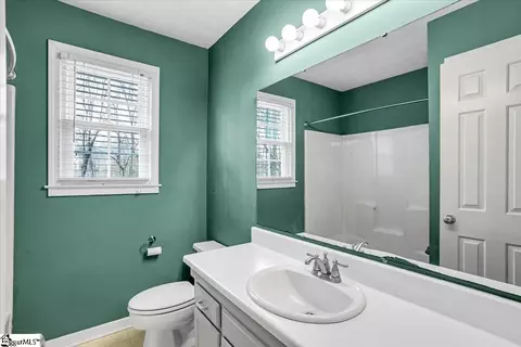 Bath - 104 Williamsburg Way, Easley, SC 29642 photo 3 of 4