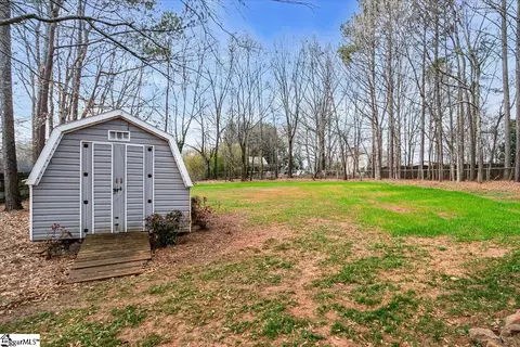 Exterior - 104 Williamsburg Way, Easley, SC 29642 photo 5 of 12
