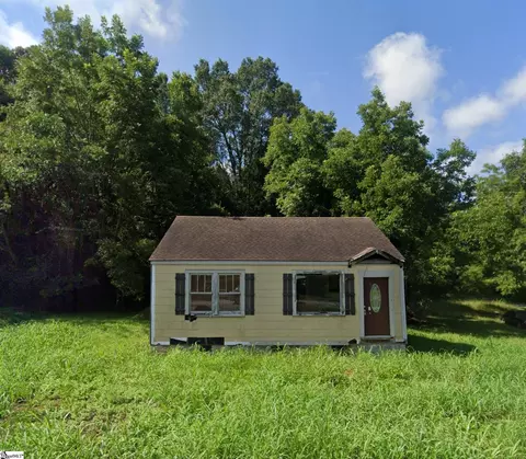 105 Sunset Park Park, Laurens, SC 29360