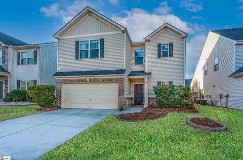 321 Barrett Chase Dr, Simpsonville, SC 29680