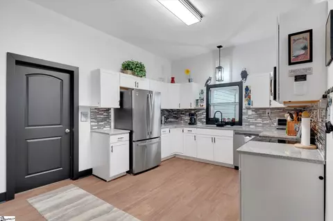 Kitchen - 101 Garrison St, Easley, SC 29640 photo 2 of 3