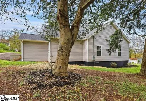 Exterior - 101 Garrison St, Easley, SC 29640 photo 3 of 4