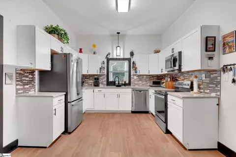 Kitchen - 101 Garrison St, Easley, SC 29640 photo 1 of 3
