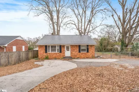306 Dogwood St, Anderson, SC 29625
