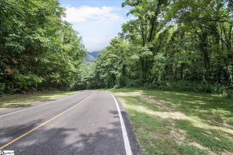 234 Craggy Rock Ln, Landrum, SC 29356