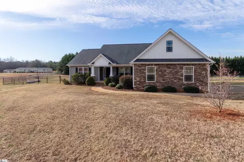 272 Zimmerman Rd, Inman, SC 29349