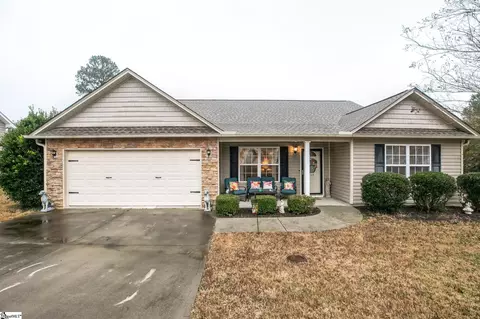 113 Kingsdale Ct, Simpsonville, SC 29680