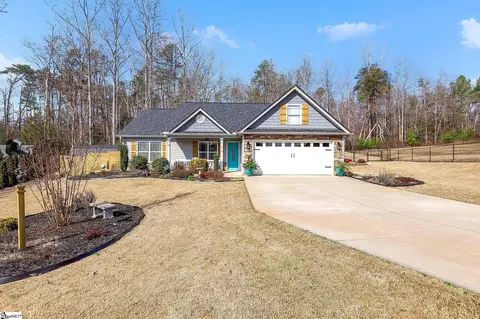 412 Hoyt Ct, Inman, SC 29349