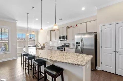 Kitchen - 167 Willowbottom Dr, Greer, SC 29651 photo 2 of 3