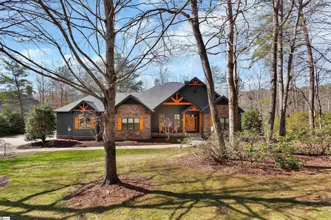 14 Laurel Cove Ln, Travelers Rest, SC 29690