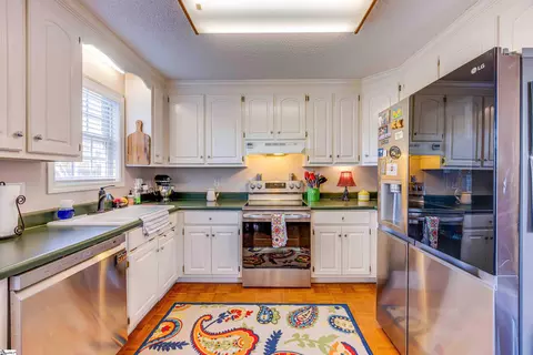 140 Brown Dr, Easley, SC 29642 photo 8