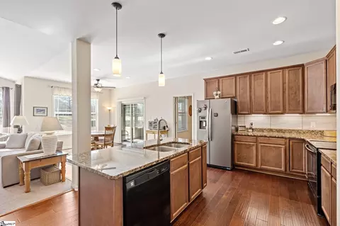 Kitchen - 393 Pine Dr, Greer, SC 29651 photo 2 of 4