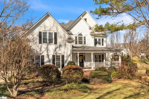 3 Red Gate Ct, Simpsonville, SC 29680