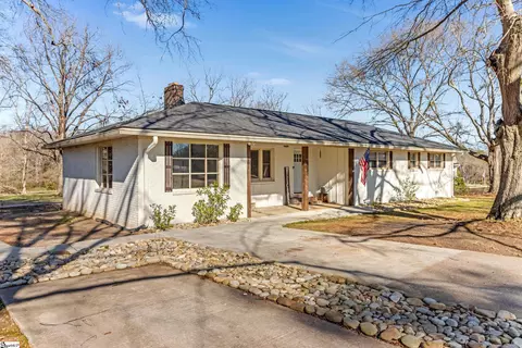 201 Paulan Rd, Williamston, SC 29697