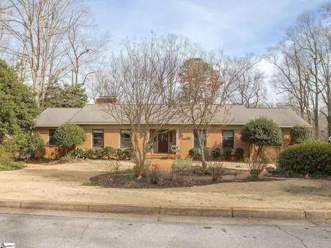 108 Lakecrest Dr, Greenville, SC 29609