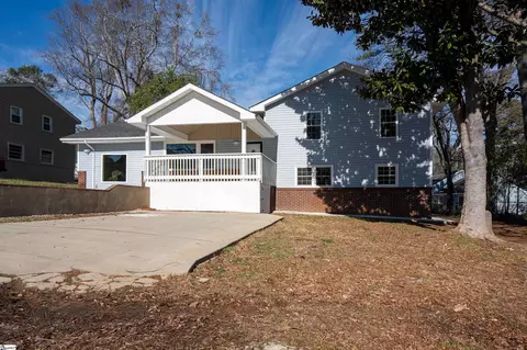 7 Deerfield Rd, Greenville, SC 29605