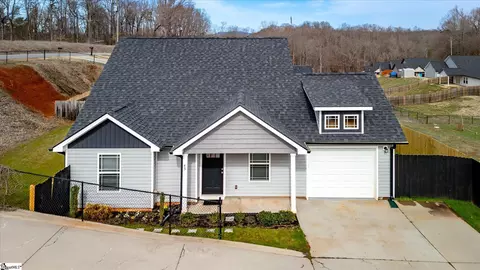 45 Pamela Dr, Greenville, SC 29611