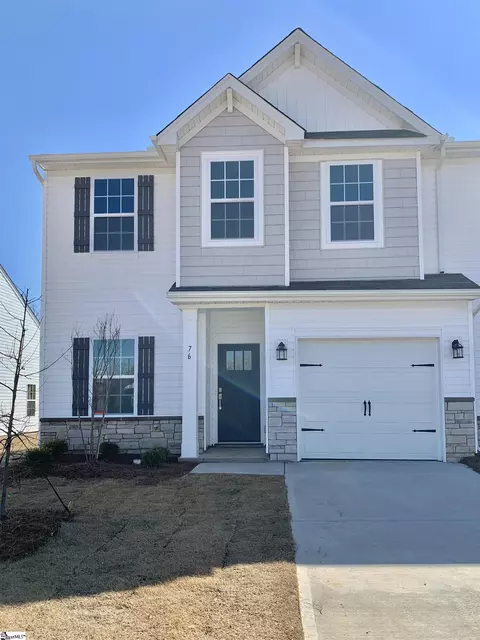 76 Fernhill Ln, Fountain Inn, SC 29644