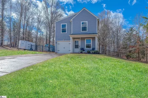 904 Helm Ct, Greenville, SC 29617