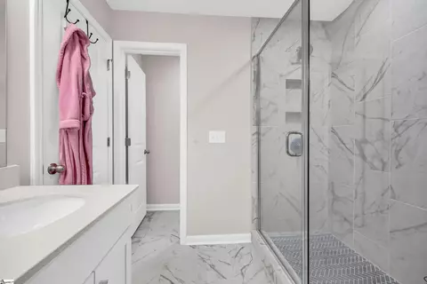 Bath - 357 Stirrup Ct, Greer, SC 29651 photo 4 of 5